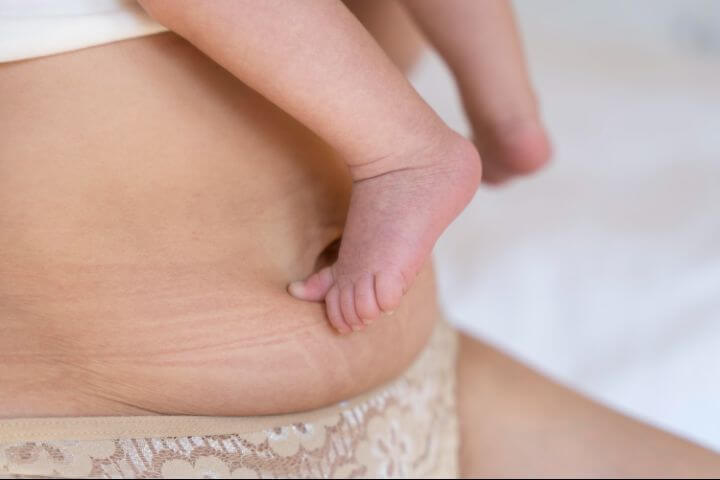 new born with mum postpartum