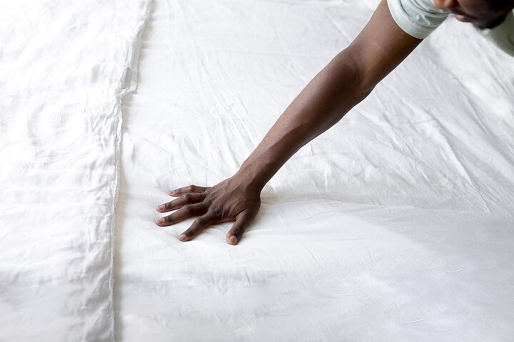 removing pee smell from mattress